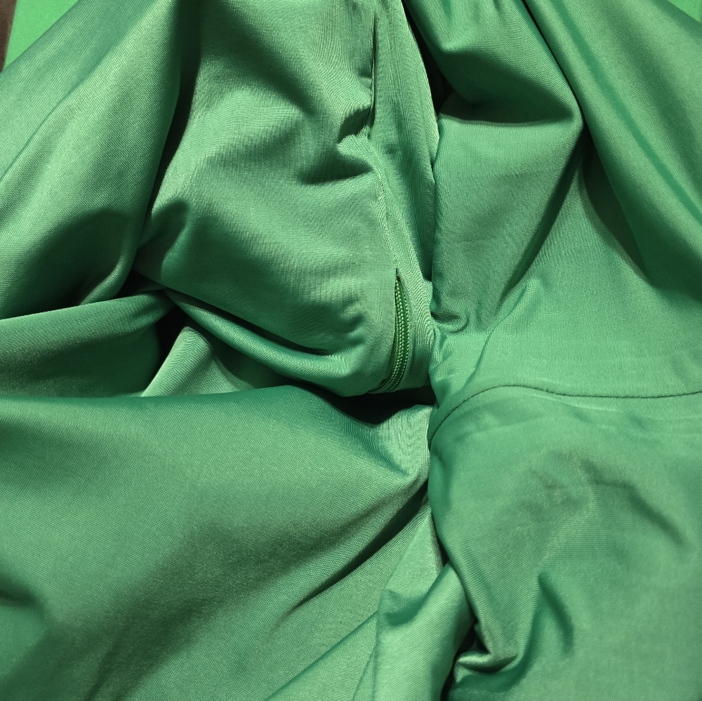 Lavish Alice Origami Ponte Midi Dress in Spring Green, Sweetheart Neckline, EUC! - Picture 14 of 16